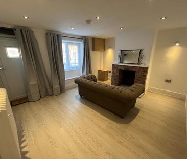 2 bedroom cottage to rent - Photo 1