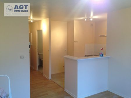 Location Appartement 1 pièce 34m² BEAUVAIS 60000 - Photo 2