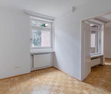 Wohnen in repräsentativer Villa: Modern ausgestattetes 1,5-Zimmer-A... - Photo 3