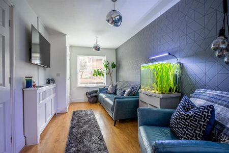 2 bedroom semi-detached house to rent - Photo 2