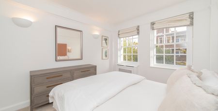 Spacious two bedroom flat located in the heart of Chelsea - Photo 4