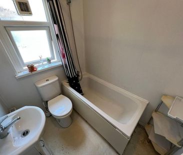 5 bedroom terraced house to rent - Photo 3