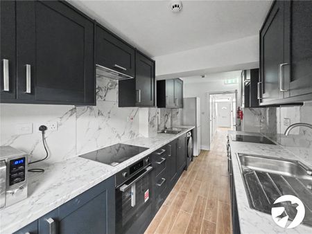 1 bedroom property to rent - Photo 3