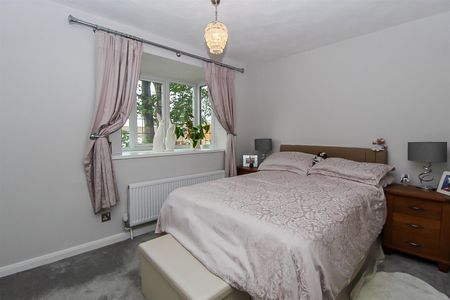 Lodge Farm Gardens, Altofts - Photo 3