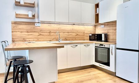 Moderný 1 izbový byt s dvoj-balkónom v Rezidencii Kyjevská - Photo 4