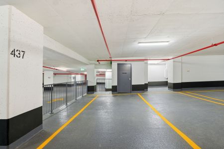 For Lease - 2088 James Street Unit# 212, Burlington, Ontario - Photo 3