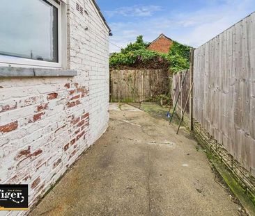Acton Road, Blackpool, FY4 - Photo 1