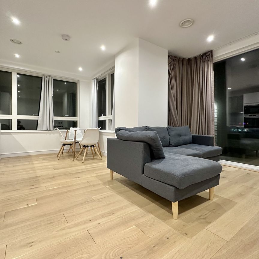 Grant Road, London - Photo 1