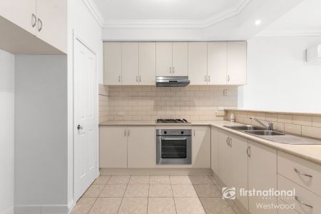 Bright, Modern & Convenient - Photo 5