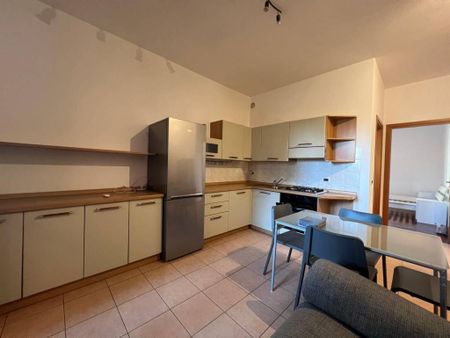 Bilocale parzialmente arredato in Via Sardegna - Photo 3