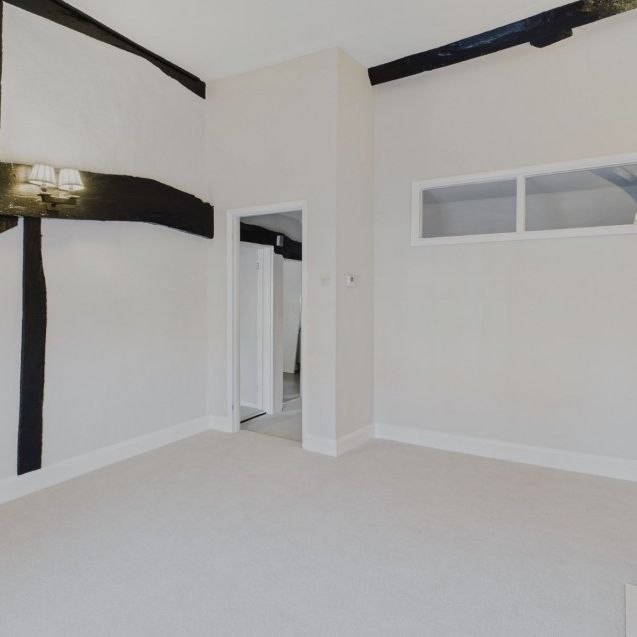 London End, Beaconsfield, Bucks,HP9 - Photo 1