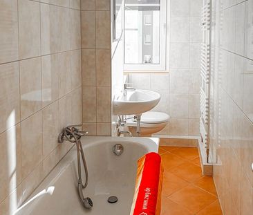 Wohnvergnügen verteilt auf 2 Zimmer - Photo 1