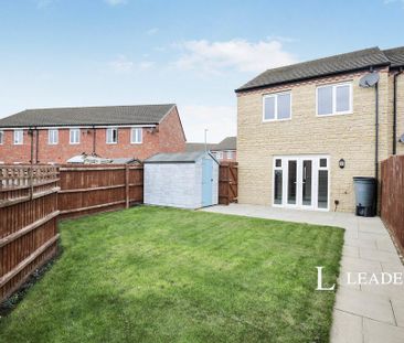 3 bedroom semi-detached house to rent - Photo 5