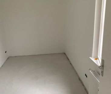 Zentral Wohnen, 2-Zimmer-Wohnung mit Badewanne // 1.OG rechts - Photo 4