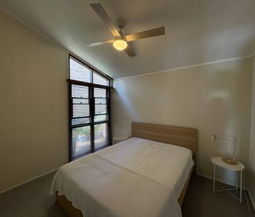 Spacious 5-Bedroom Home for the Whole Family - Photo 5