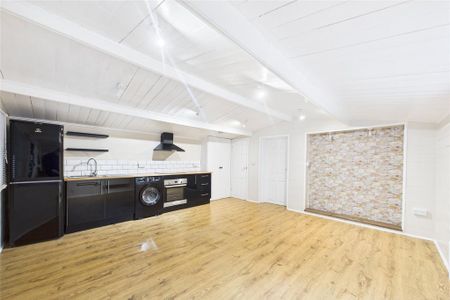 1 bedroom bungalow to rent - Photo 2