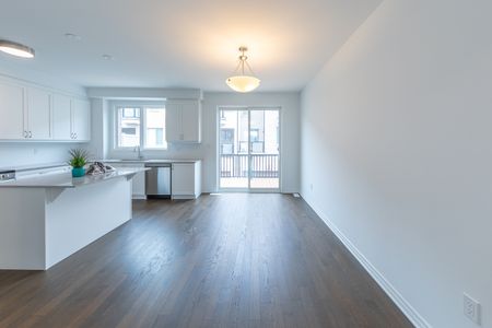 For Lease - 3028 Merrick Road, Oakville, Ontario - Photo 5