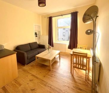 Lyne Street - Photo 1