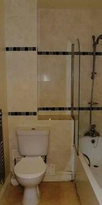 Flat to rent on - Photo 4