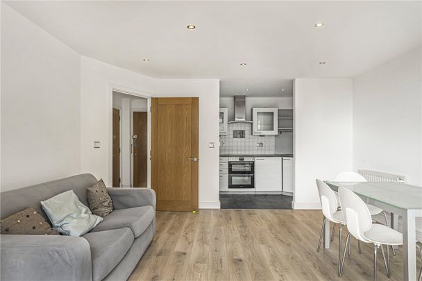 Wards Wharf Approach, London, E16 2EY - Photo 1