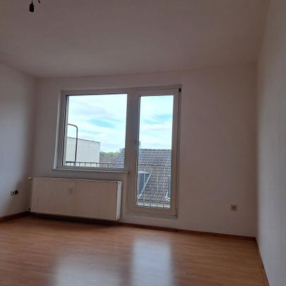 Helle 2-Zimmer-Wohnung in zentraler Lage zu vermieten - Photo 1