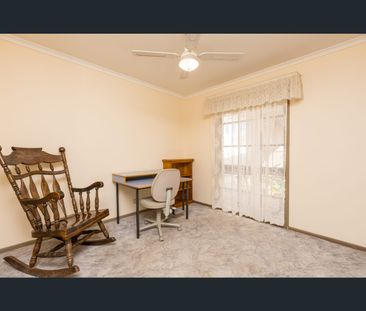 10 Le Pedeleure Avenue, Mildura, Vic 3500 - Photo 6
