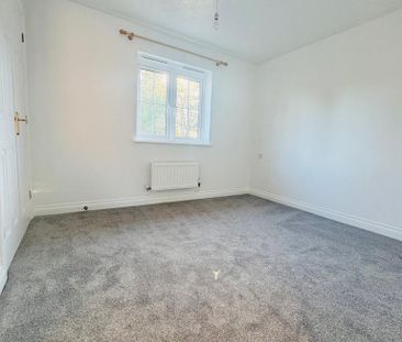 4 bedroom detached house to rent - Photo 3