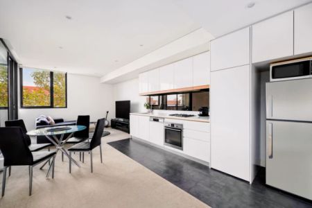 1Bedrooms, 1Bathrooms - Photo 5