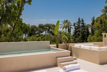 5 bedroom luxury Villa for rent in Los Monteros, Spain