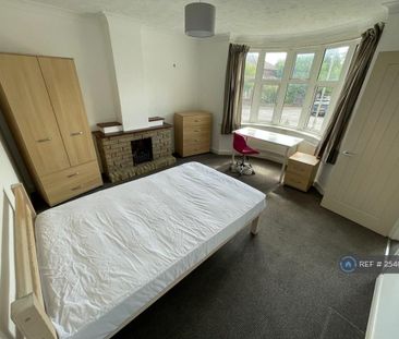 1 bedroom in a house share to rent - Photo 4