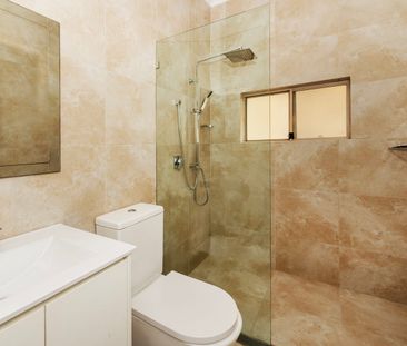 STYLISH FULLY RENOVATED 3 BEDROOM HOME - Photo 6