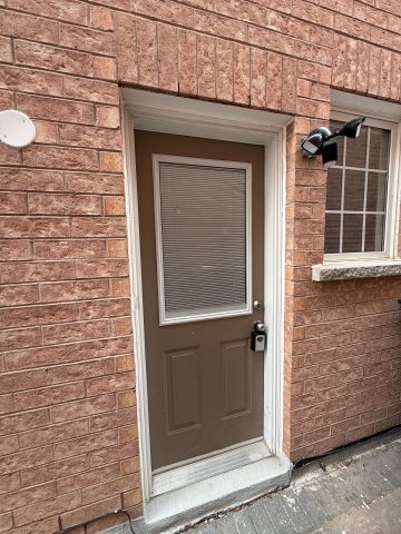 For Lease - 30 Saddler Avenue, Brampton, Ontario - Photo 3