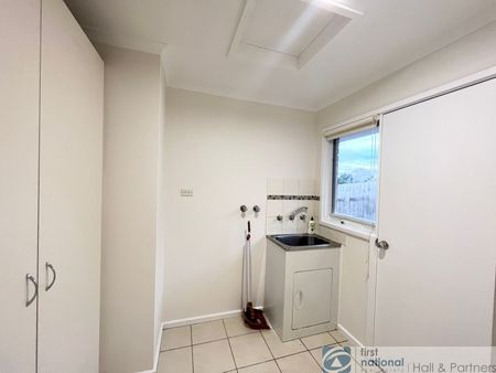 11 Calrossie Close, 3802, Endeavour Hills Vic - Photo 4