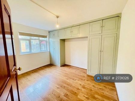 2 bedroom maisonette to rent - Photo 2