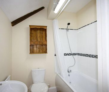 2 bedroom terraced house to rent - Photo 5