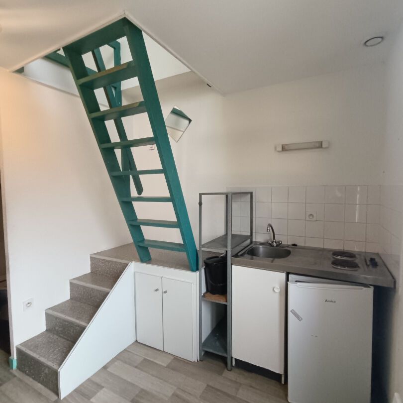 Location Appartement 1 pièce 11m² RENNES 35700 - Photo 1