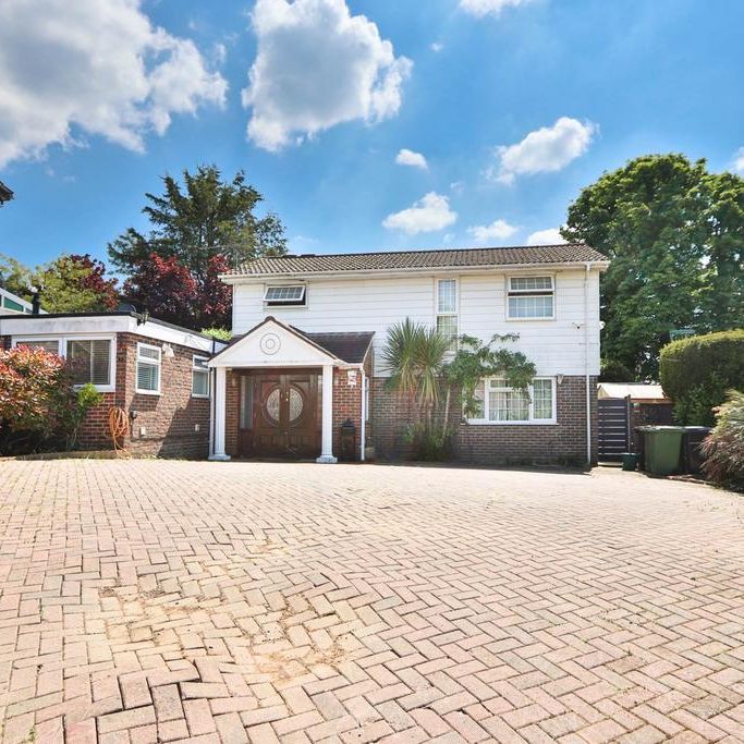 4 bedroom detached house to rent - Photo 1