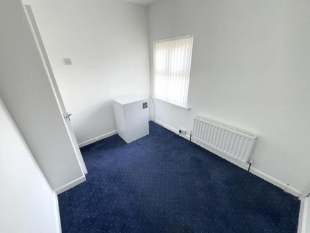 3 bedroom end of terrace house to rent - Photo 5