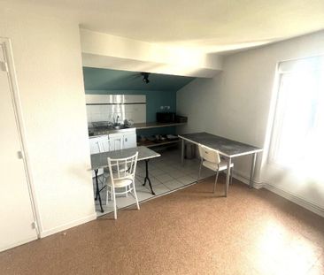 Location Appartement 21m² ST ETIENNE 42000 - Photo 5