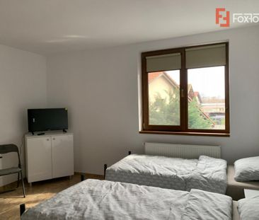 Casa individuala cu 16 camere de inchiriat, zona Sag - Photo 2