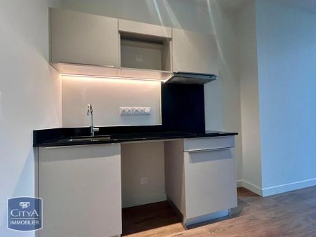 Appartement à louer 1 pièce 38m² - Photo 2