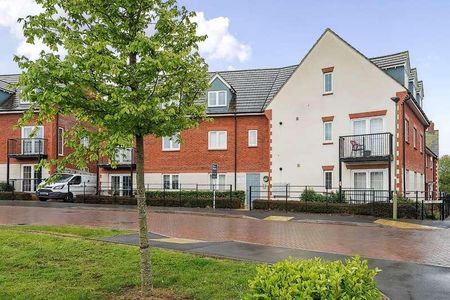 Ampthill Way, Faringdon, Oxfordshire, SN7 - Photo 5