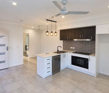 Modern Two-Bedroom Living with a Private Yard - Photo 4