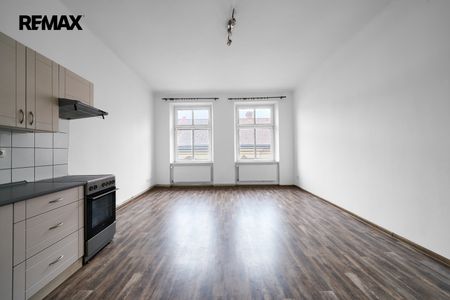 Pronájem bytu 2+kk 53 m², T. G. Masaryka 133, Hronov - Photo 3