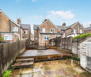 3 bedroom house to rent Stockwell Road, East Grinstead, West Sussex... - Photo 1