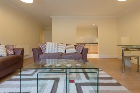 Vincent Square, London, SW1P 2NE - Photo 2