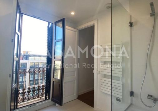 Spacious 2 Bedroom Apartment with Beautiful Natural Light and Terrace
