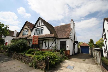 3 bedroom semi-detached house to rent - Photo 3