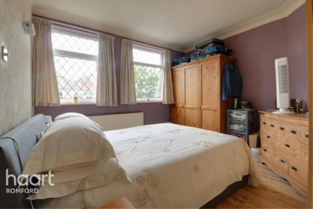 2 bedroom maisonette to rent - Photo 4