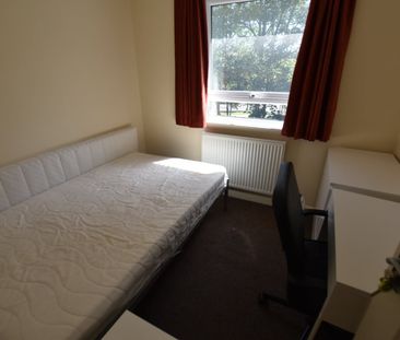 4 Bed Terraced House, Spring Terrace, RG2 - Photo 6